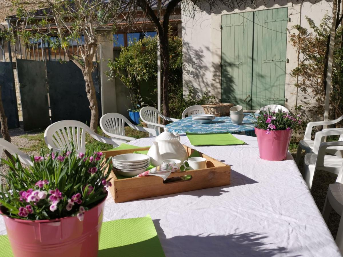 הוילה Vergèze La Taniere 16 Couchages מראה חיצוני תמונה