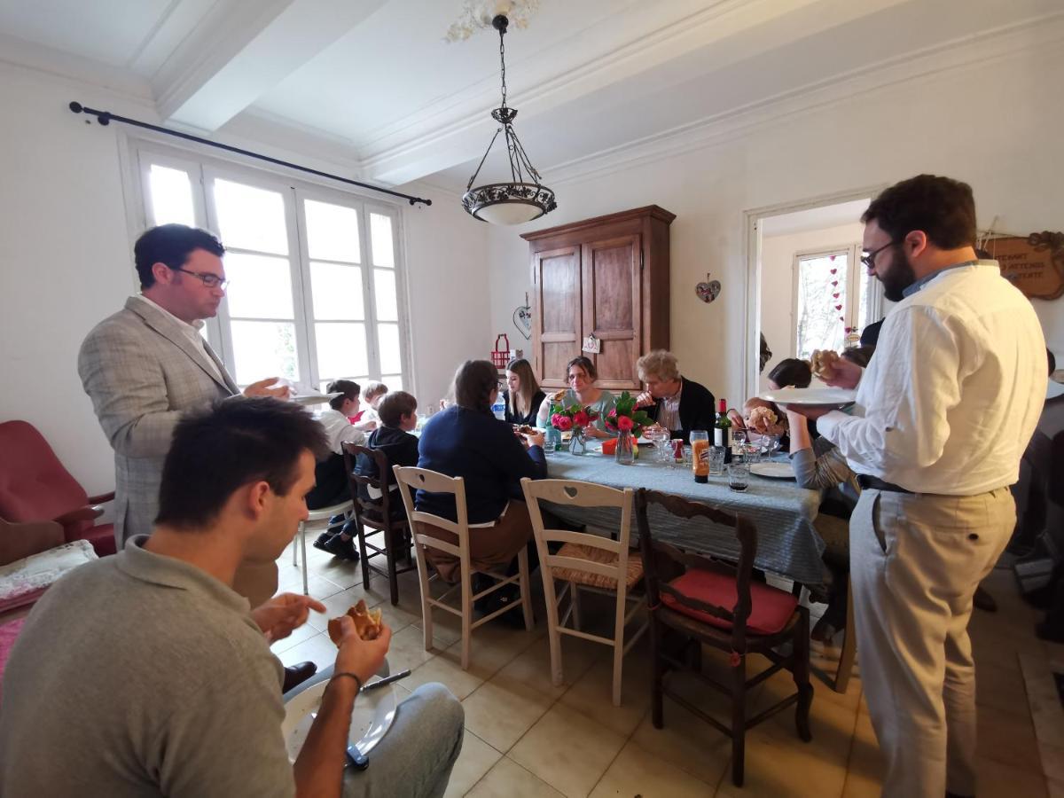 הוילה Vergèze La Taniere 16 Couchages מראה חיצוני תמונה